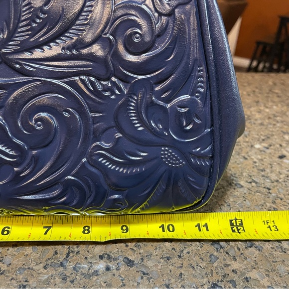 Patricia Nash Gracchi Vintage Leather-Wrapped Frame Satchel Caribbean Blue EUC - Picture 11 of 15